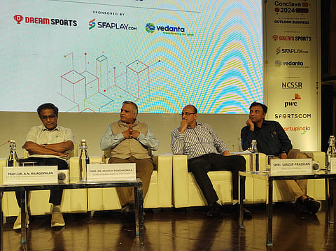 Dignitaries on stage