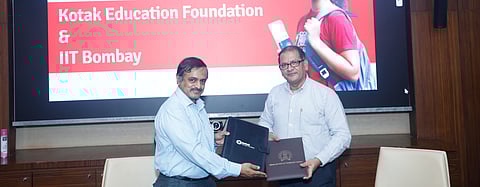 Prof Ravindra D Gudi, Dean Alumni & Corporate Relations, IIT Bombay and Dr Ganesh Raja, CEO, KEF