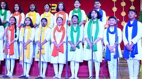 The festivities began at DAV