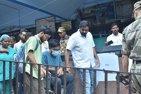 Kolkata doctors hunger strike: Protesting junior doctor Aniket discharged from hospital