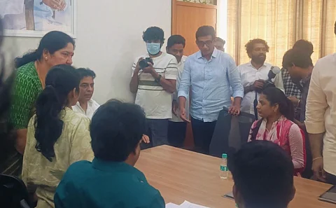 Aspirants met the former state minister today 