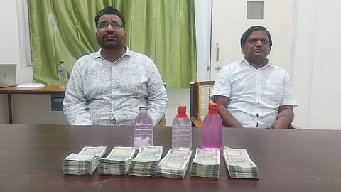 Telangana: Two gov't medical college staff nabbed on allegation of taking bribe