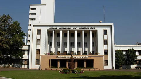 IIT Kharagpur drops show-cause notices on teachers following apologies 