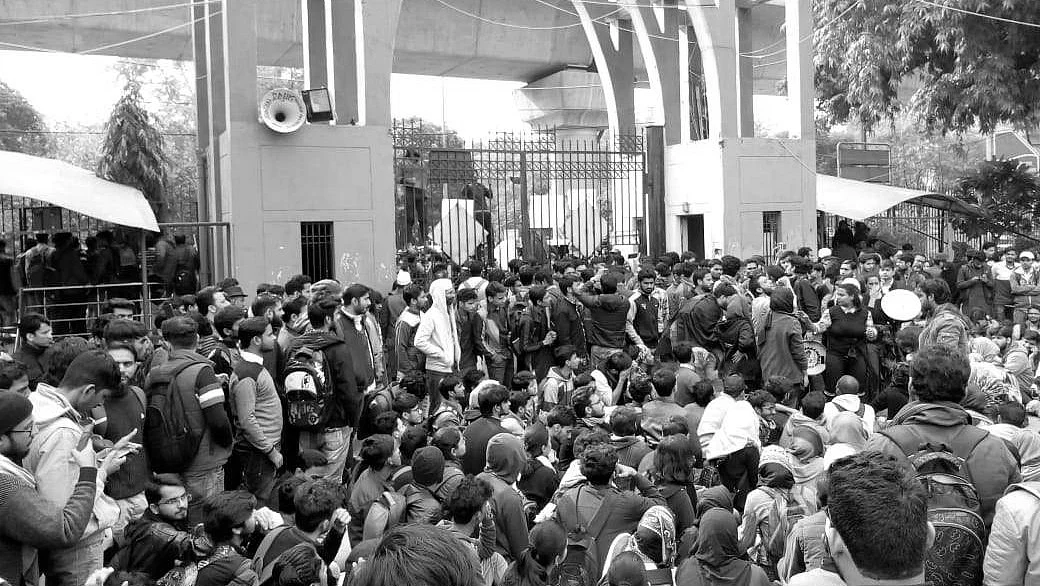 Over 10 Jamia students detained amid protests against disciplinary actions