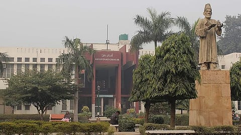 Jamia launches 2025-26 prospectus, adds 14 new courses