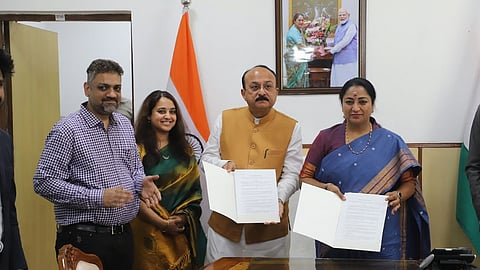 CM Rekha Gupta and Education Minister Ashish Sood at MoU signing event with BIG in Delhi