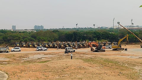 “50 acres of forest cleared off overnight”: HCU students as deforestation of 400-acre Kancha Gachibowli land begins