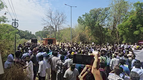 Glimpse from the protest at HC