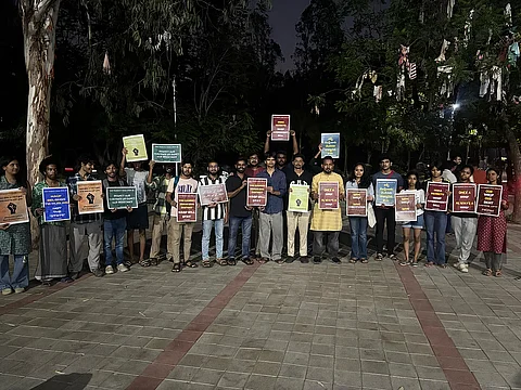 UoH students barred from east campus during SC panel's inspection of Kancha Gachibowli land