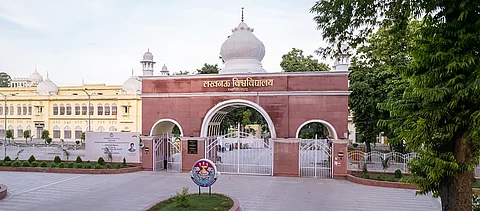 Lucknow University: Five arrested following violent student clash