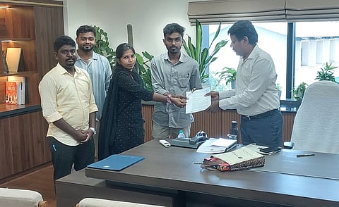 TNMSA - FMG Wing met Health and Family Welfare department Secretary Dr P Senthil Kumar IAS in his office, Secretariat, Chennai 