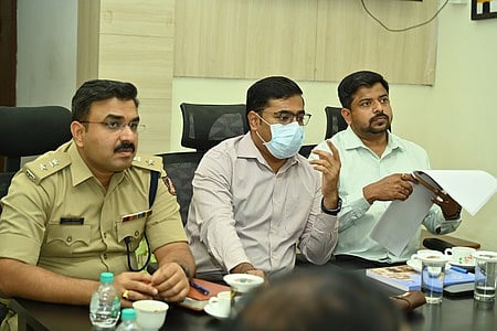 DC T Bhoobalan (Centre) chars review meeting in Vijayapura 