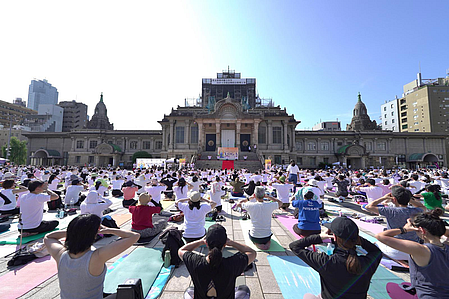 Thousands across Japan celebrate the 11th International Yoga Day.
