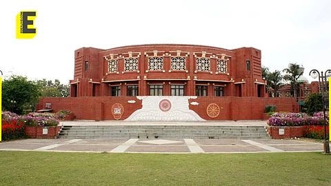 IIM Lucknow launches bMBA Program 