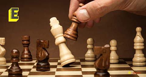 The battle of the AIs