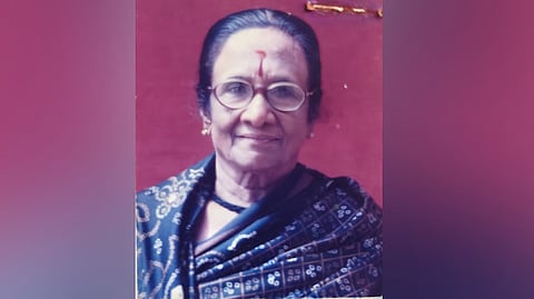 Known as the “iron lady” of education, Kamakshi was respected for her discipline and high standards, yet deeply committed to nurturing talent
