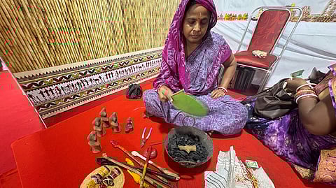 Kanaklata Das, Balasore-based lacquer craftsperson, has led self-help groups and trained artisans while keeping Odisha’s lacquer heritage alive