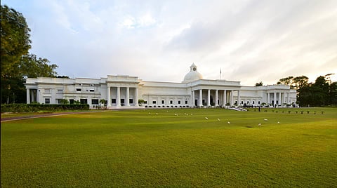 The 6.5-month Advanced Certificate from IIT Roorkee blends quantum computing and AI/ML, offering hands-on training on real quantum systems