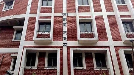 WB SSC teacher aspirants who failed to meet interview cutoff stage protest