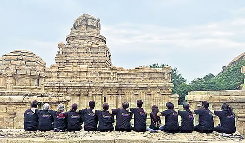 Members of Vasipai Nesipom at the Narthamalai Temple in Pudukkottai district, as part of the group’s reading tour