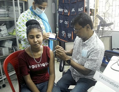 HPV vaccine can help prevent precancerous lesions in girls, women