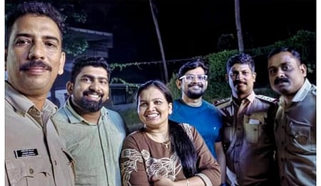 Roadside miracle: Kerala doctors perform surgery without OR