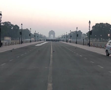 Delhi’s air quality improves slightly, several areas record ‘moderate’ AQI
