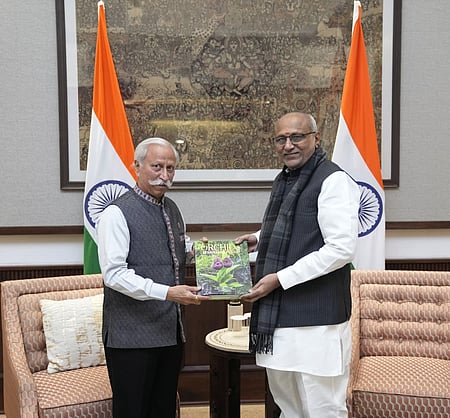 Arunachal Guv briefs Vice President on progress in education, health and social welfare