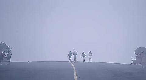 IMD warns of snowfall as cold wave strikes North India