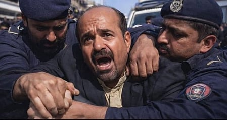 Baloch student body denounces police crackdown in Pakistan