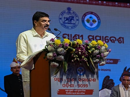 Odisha Governor highlights fisheries, animal husbandry as profitable avenues for youth