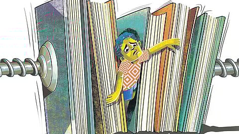 The syllabus cut will be discussed in the curriculum committee, which the minister said will convene next week.
