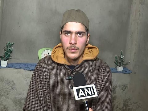 J-K: Indian Army helps poor Pulwama student aim for medical career
