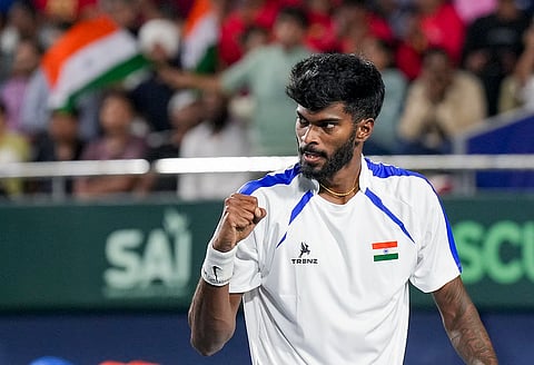 India clinch Davis Cup tie 3–2 as Dhakshineswar steals the show