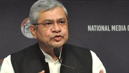 Govt plans reforms to support traditional media amid digital shift: Ashwini Vaishnaw