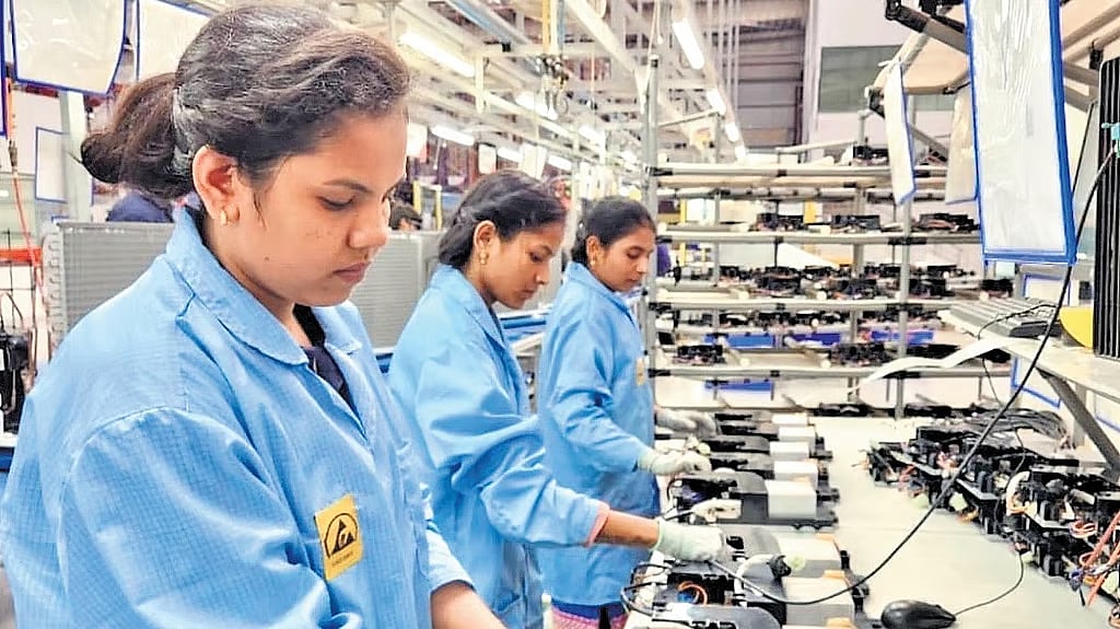 From farm fields to factories: Women script silent success in Rayalaseema