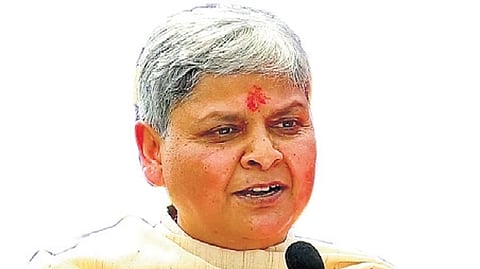 Provincial Civil Service (PCS) officer Ramindri Mandarwal converted her own home in Badripur, Dehradun, into an orphanage in 2007.