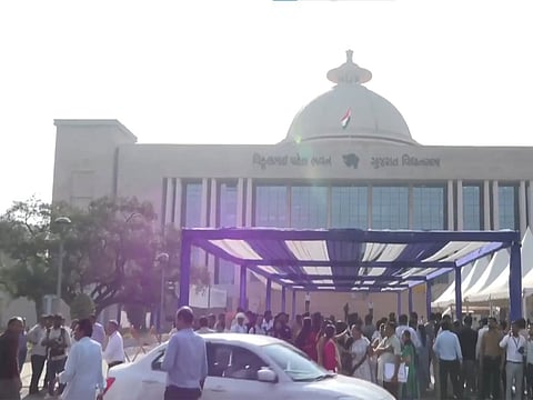 SPIPA Trainees conduct study visit to Gujarat Legislative Assembly
