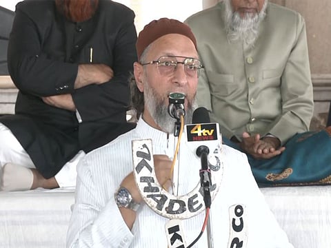 Owaisi raises concerns on foreign policy, economy and civil rights at Youm-ul-Qur'an gathering in Hyderabad