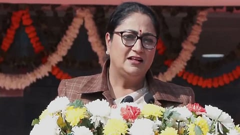 Delhi CM launches 200 e-bus fleet in push for clean public transport