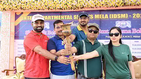 The month-long Inter-Departmental Sports Mela (IDSM-2026) of Waltair Division kicked off today (April 4, 2026) at the Waltair Railway Cricket Stadium. 