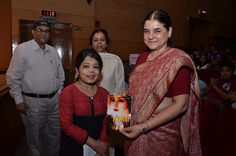 Jyoti Arora and Maneka Gandhi with the former's last book Lemon Girl