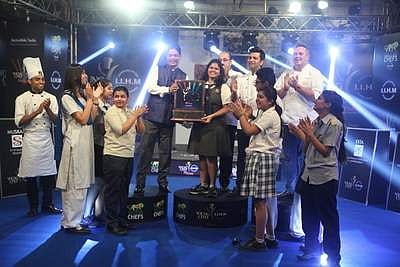 Hyderabad girl Trisha Reddy wins 5 Lakhs in India's biggest young chef competition