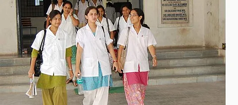 About 60 medical colleges in India not paying interns stipends; 50 paying 5k and less: RTI data