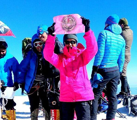 These two teenagers from Telangana scaled Europe's highest mountain peak