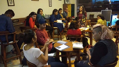 Four teachers train 20 students to be poets in a course of four months