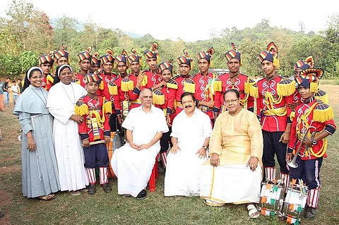 Sr Abhaya Francis (L) along with the school and popular politicans