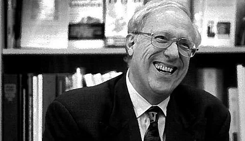 Dertouzos recruited Sir Timothy John Berners-Lee, the inventor of the World Wide Web, to run it