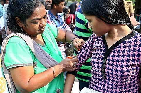 Last year student had to cut their sleeves before entering the exam hall