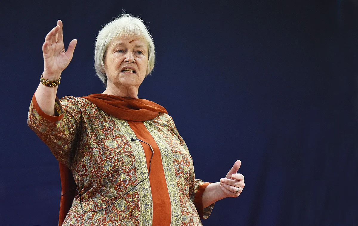 Cathryn is a leading member of the USA's professional storytelling community
